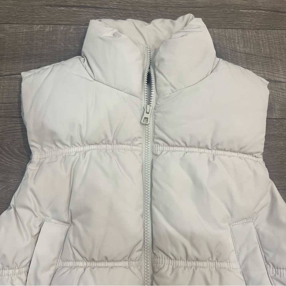 H&M Puffer Vest View 3